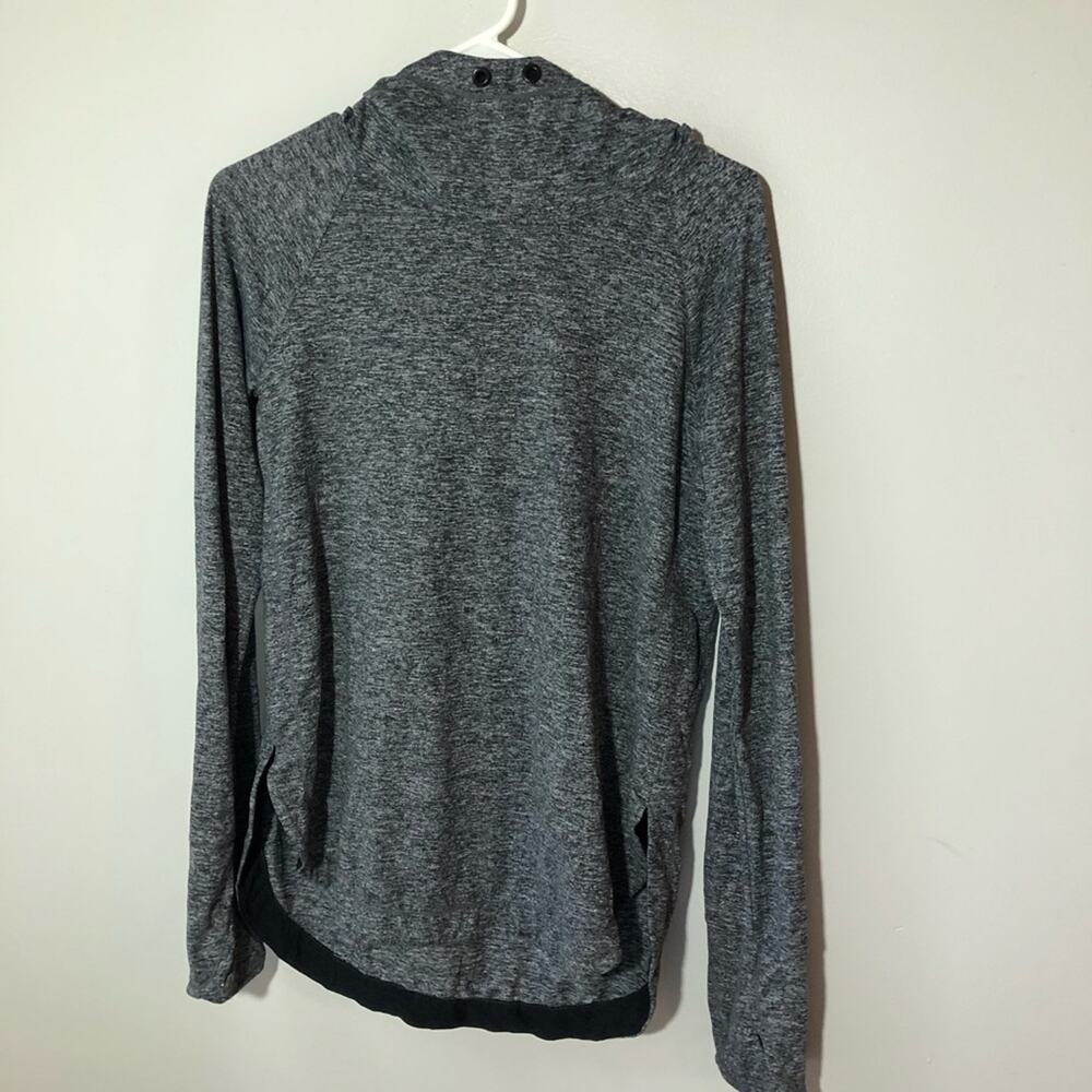 Athleta womens S grey heather long sleeve hoodie rounded hem with side slits